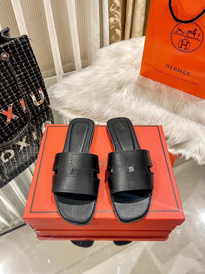Other Women's Slippers - Image 40