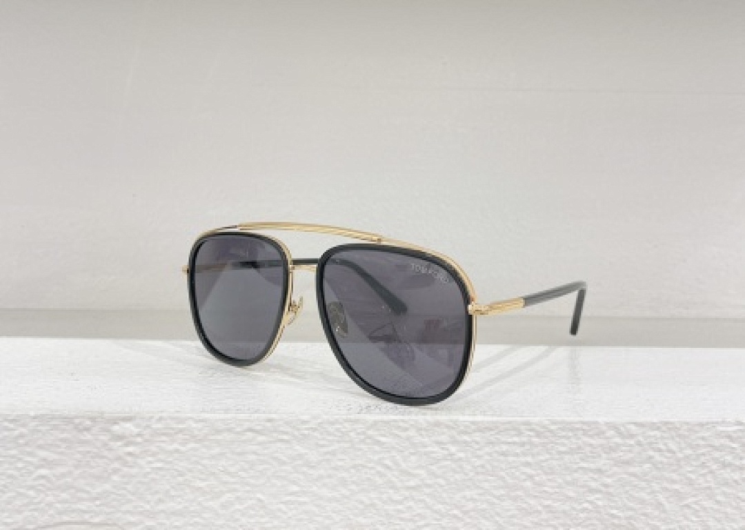 Other TOMTORD Sunglasses - Image 98
