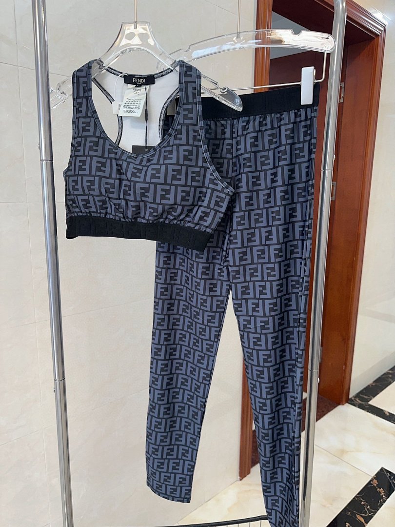 Other Yoga Wear, photo 1