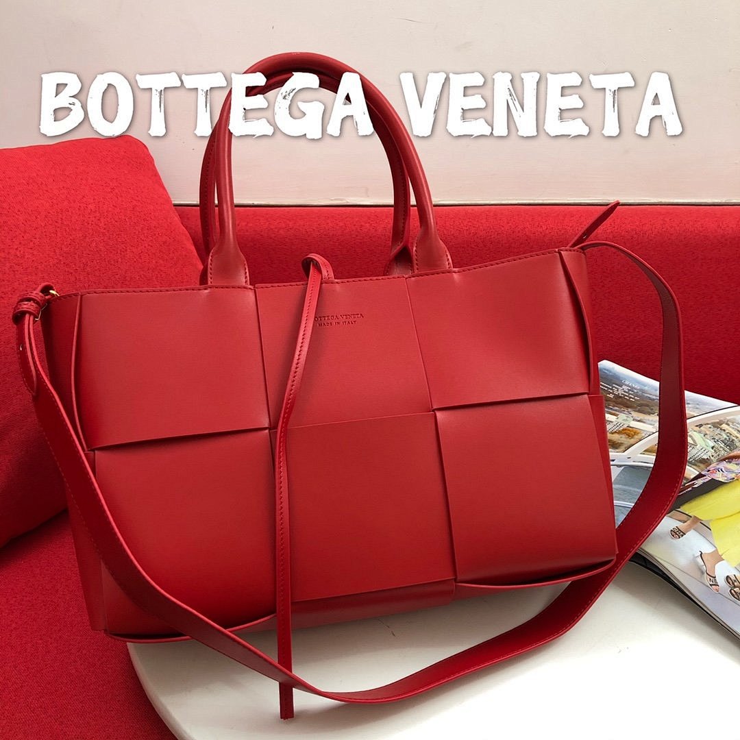 Other Botteca Veneta