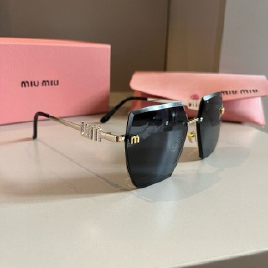 Other Miumiu Sunglasses - Image 21