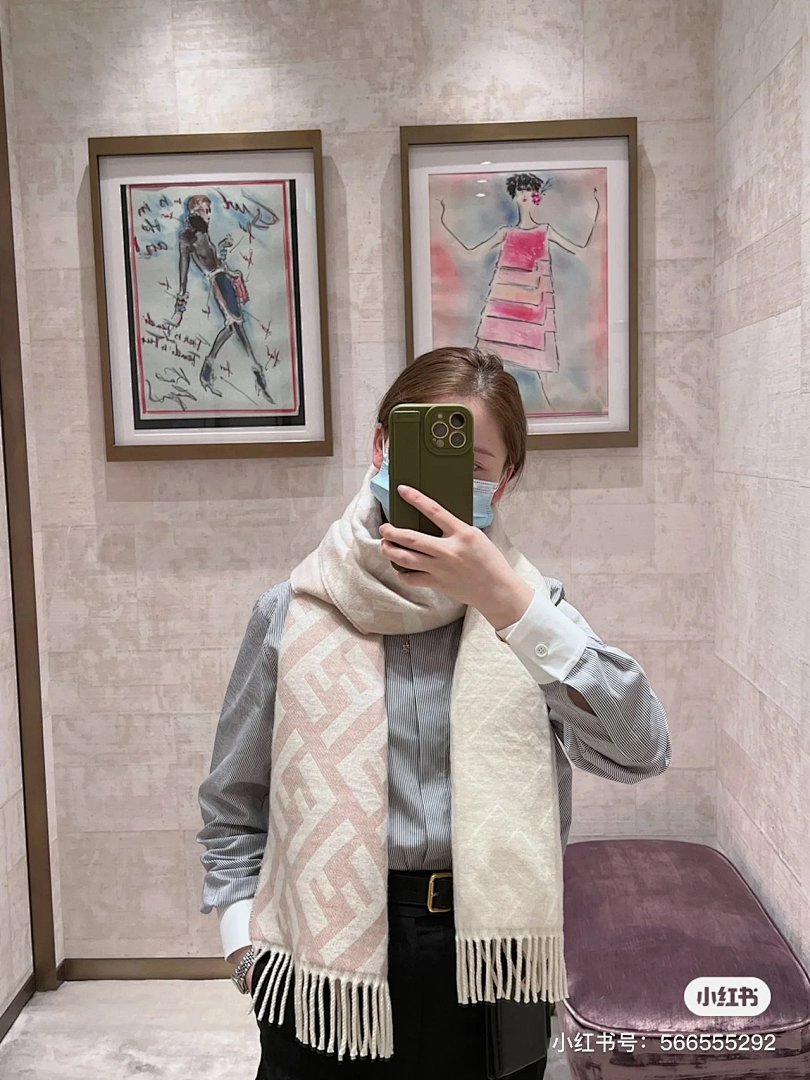 Other Fendi - Image 75