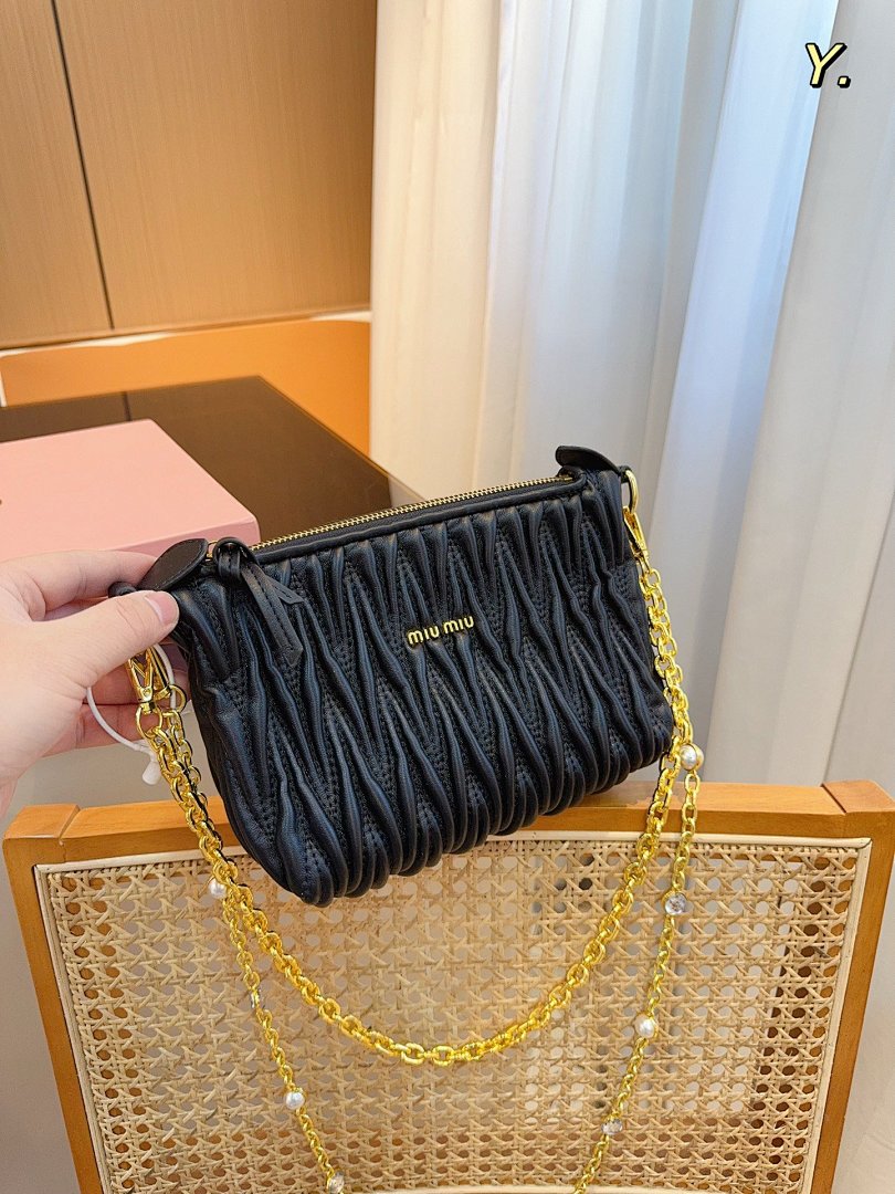 Other Miumiu - Image 104