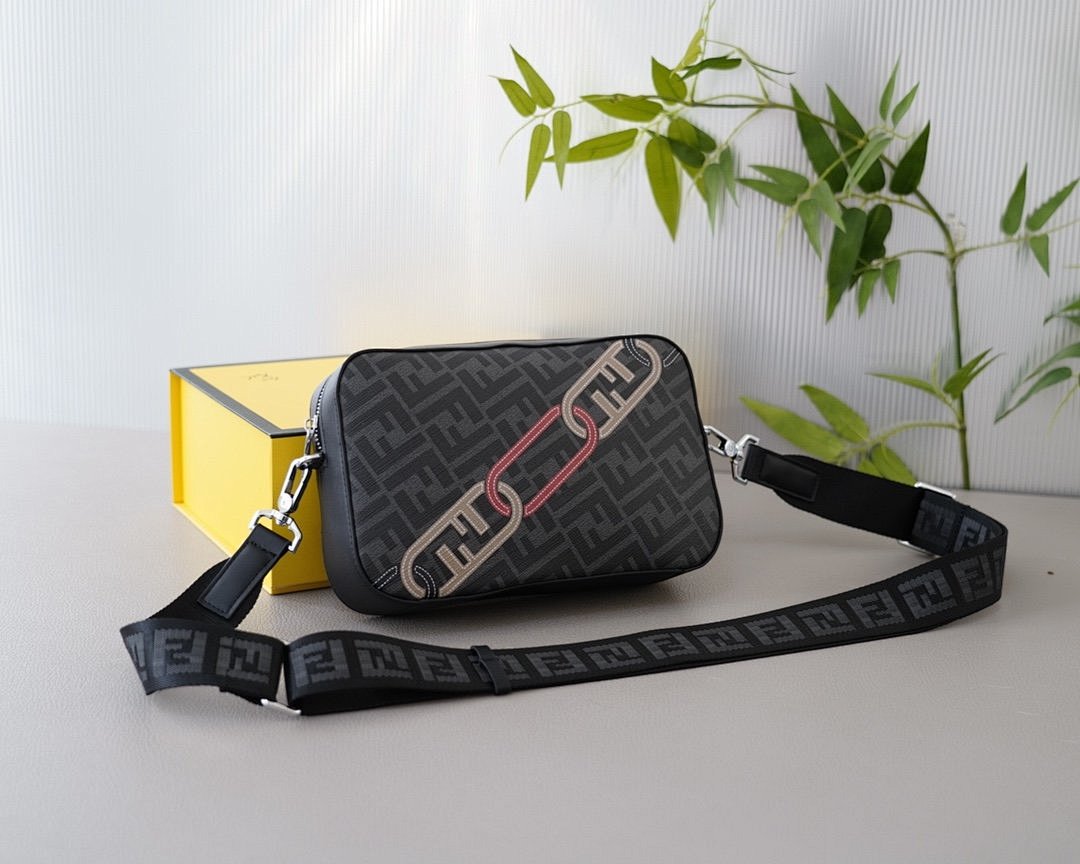 Other Fendi - Image 62