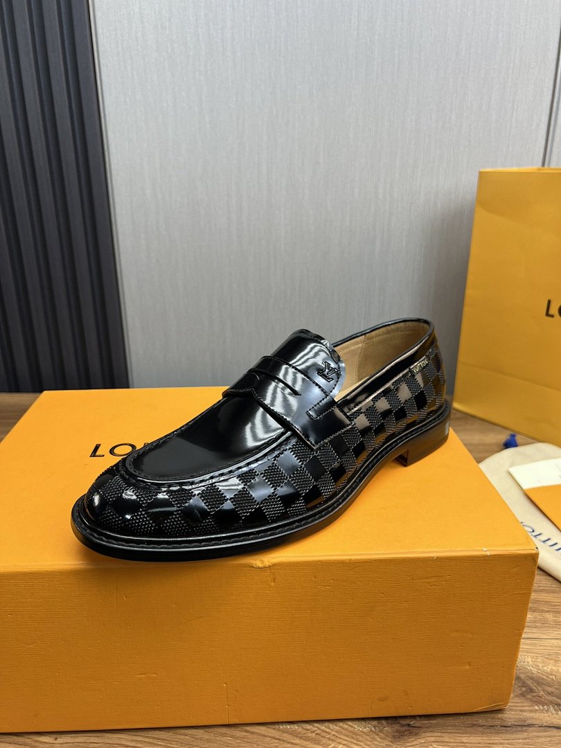 Other Lv Shoes - Image 3