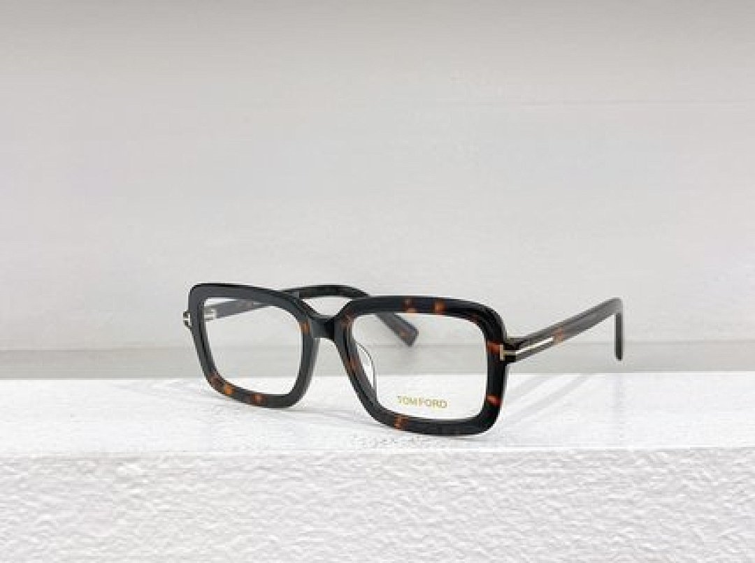 Other TOMTORD Sunglasses - Image 89