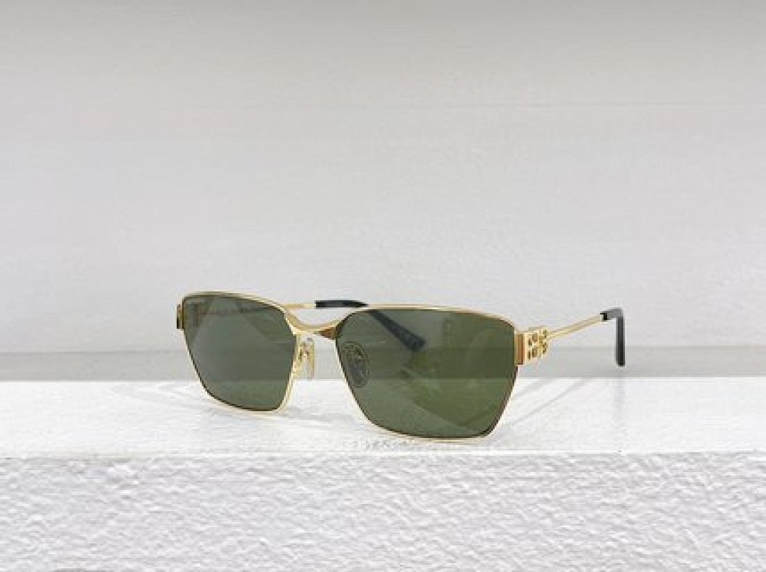 Other Balenciaga Sunglasses - Image 19