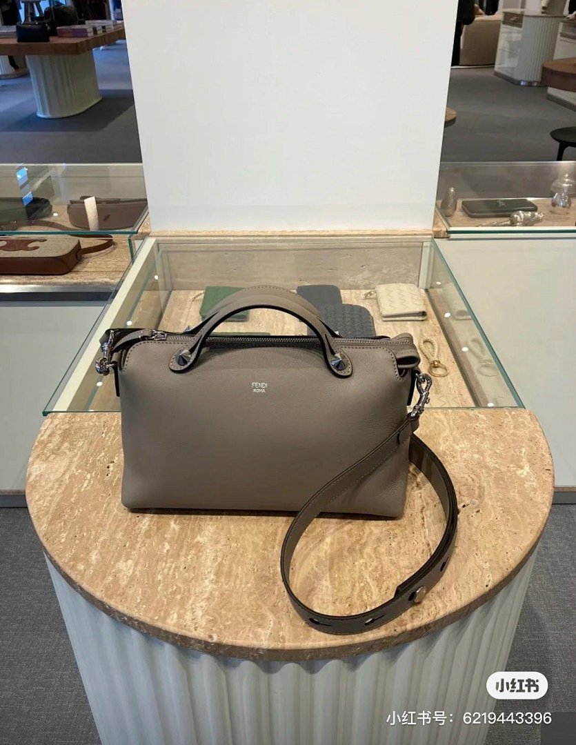 Other Fendi - Image 20