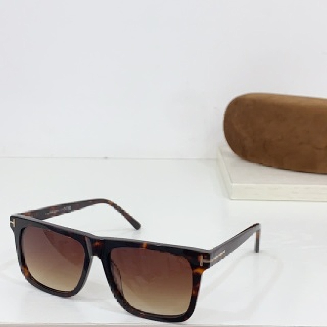 Other TOMTORD Sunglasses - Image 70