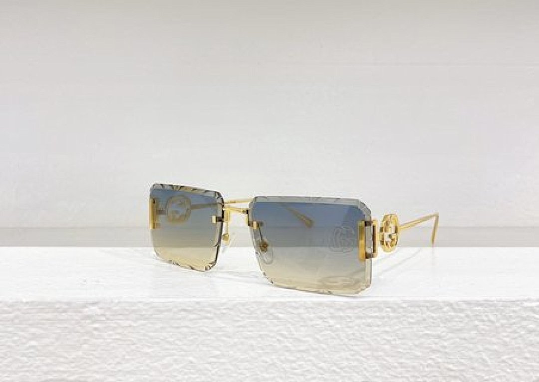 Other GUCCI Sunglasses - Image 45