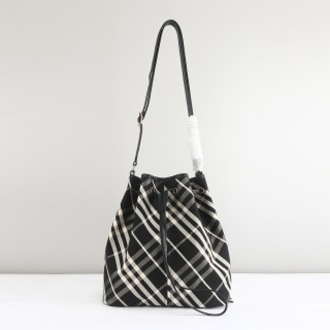 Other Burberry - Image 43
