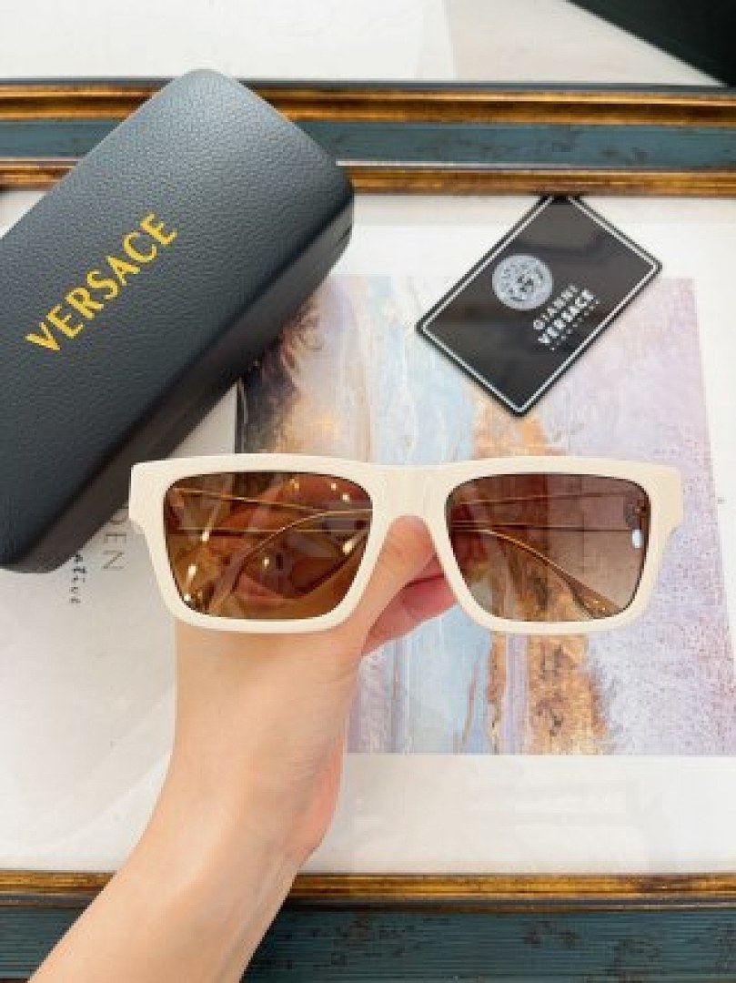 Other VERSACE Sunglasses - Image 73