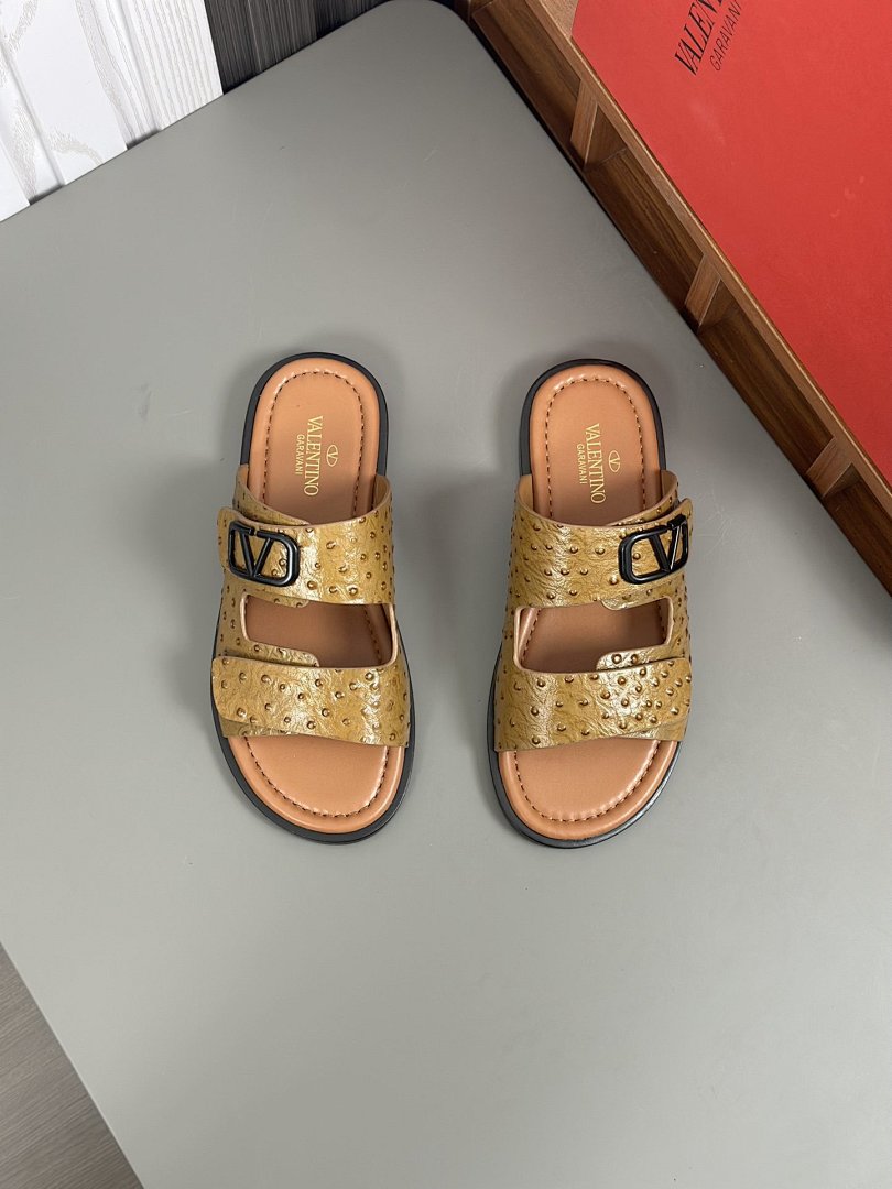Other Men's Slippers - Image 10