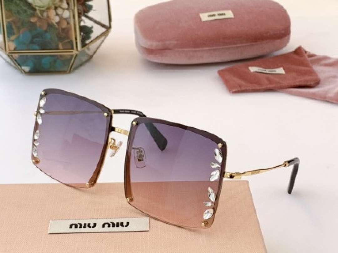 Other Miumiu Sunglasses - Image 66