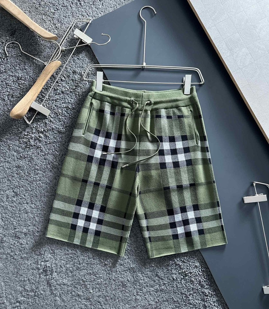 Shorts, photo 1
