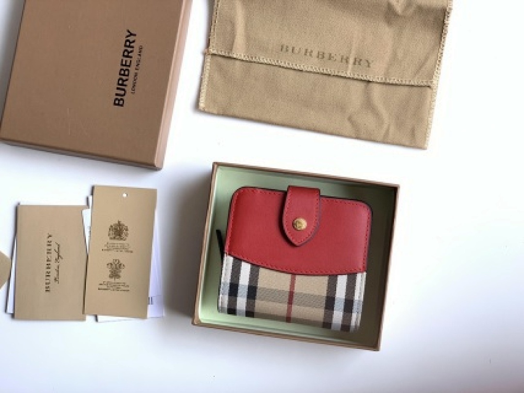 Other Burberry - Image 35