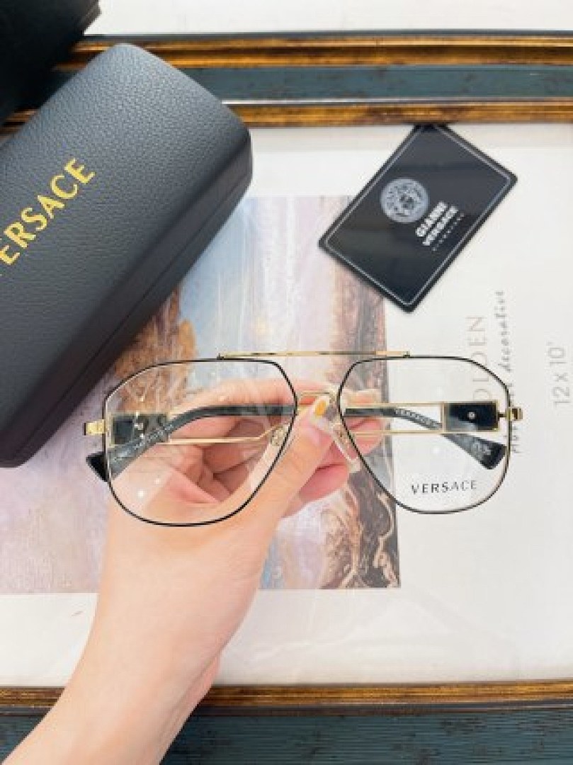 Other VERSACE Sunglasses - Image 57