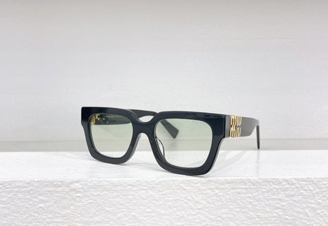 Other Miumiu Sunglasses - Image 9
