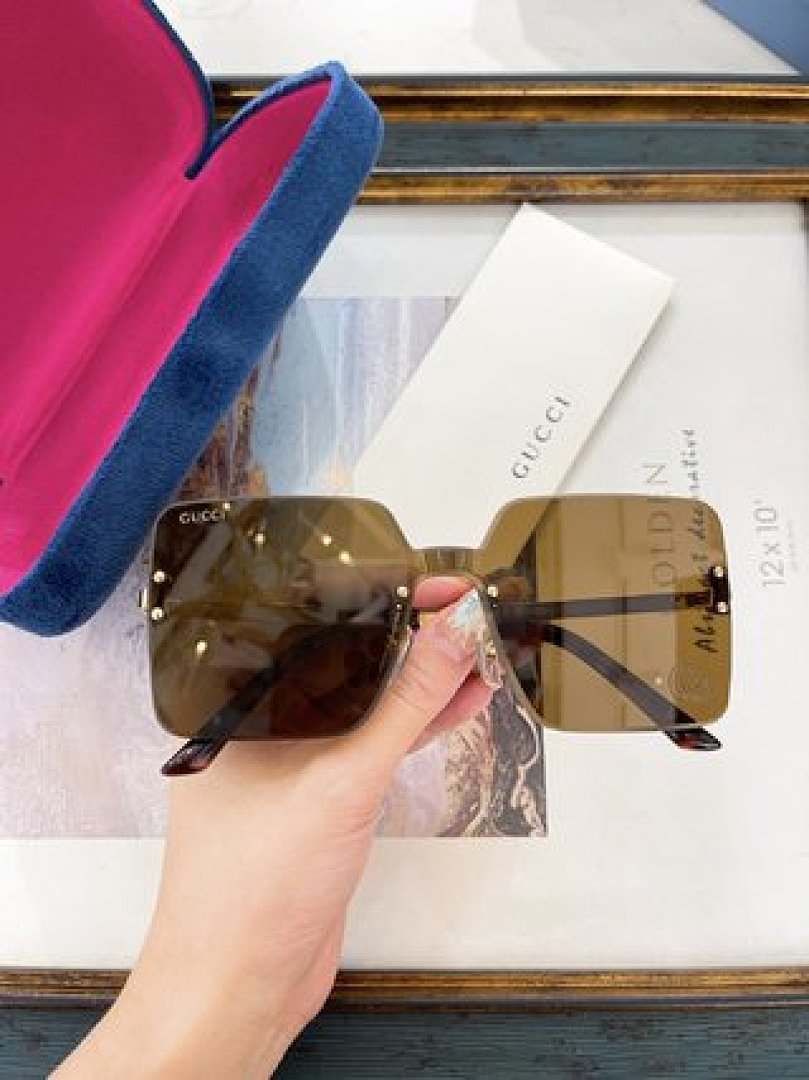 Other GUCCI Sunglasses - Image 79