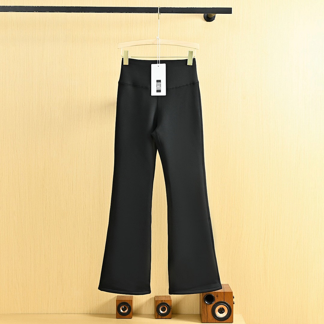 Yoga Wear, photo 1
