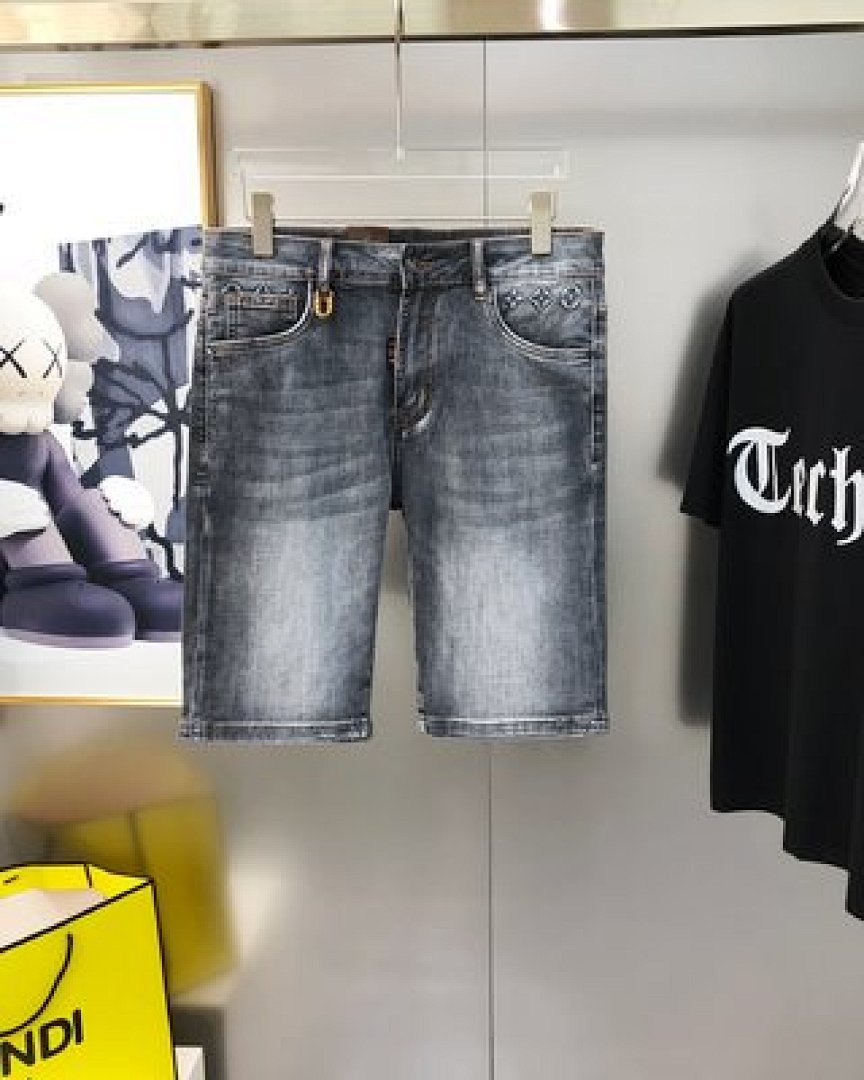 Other Lv Shorts - Image 46