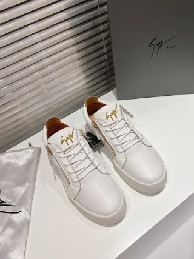 Other Giuseppe Zanotti - Image 107