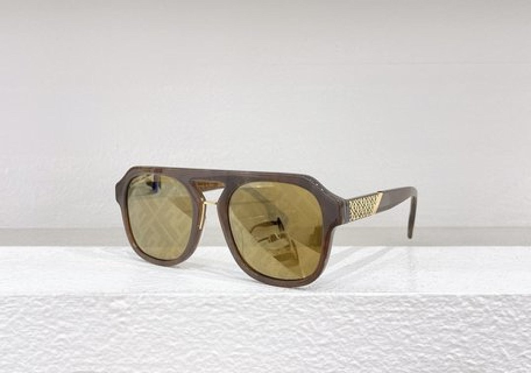 Other Fendi Sunglasses - Image 72