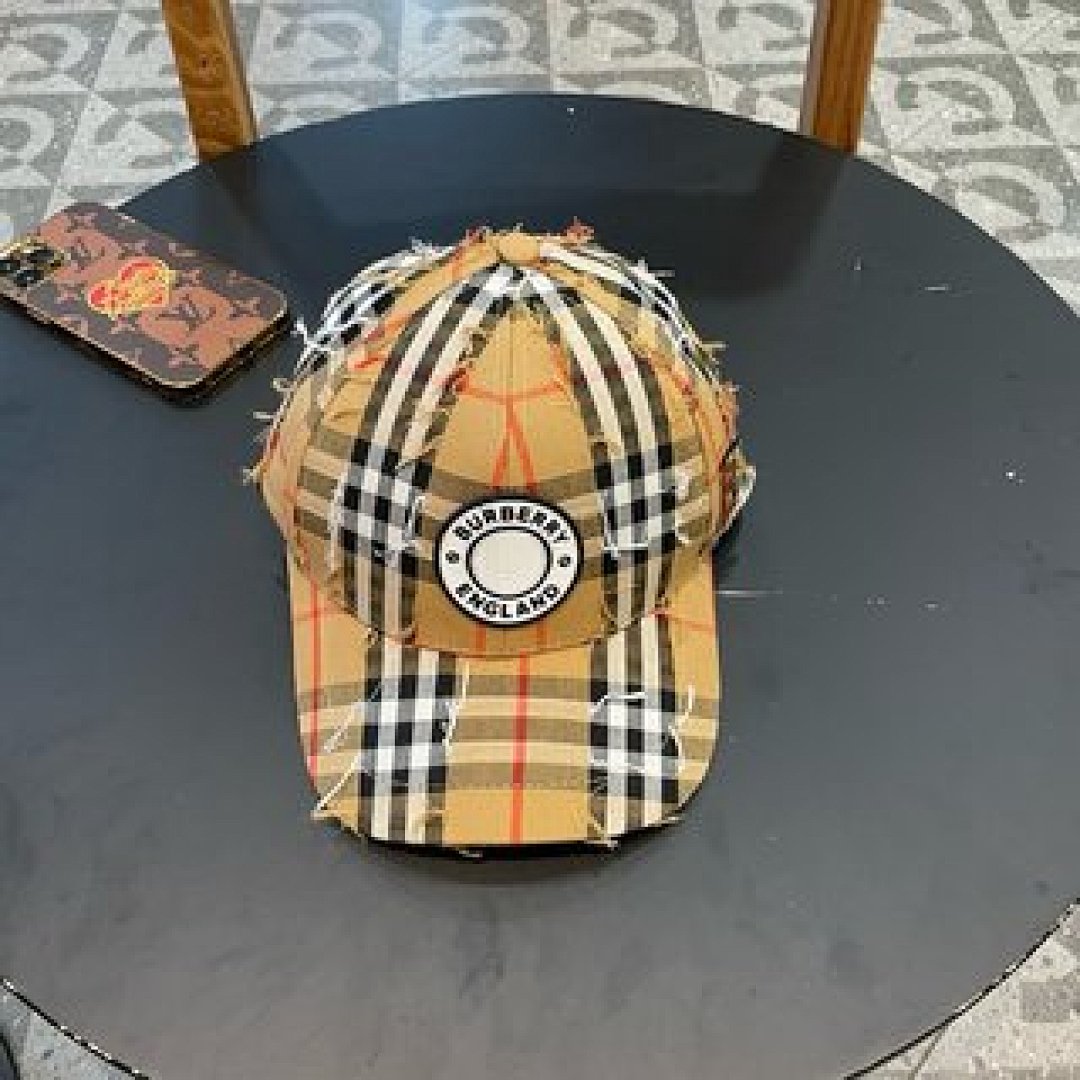 Other Burberry - Image 70