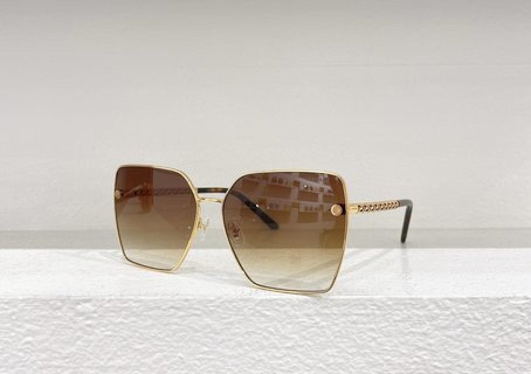 Other VERSACE Sunglasses - Image 99