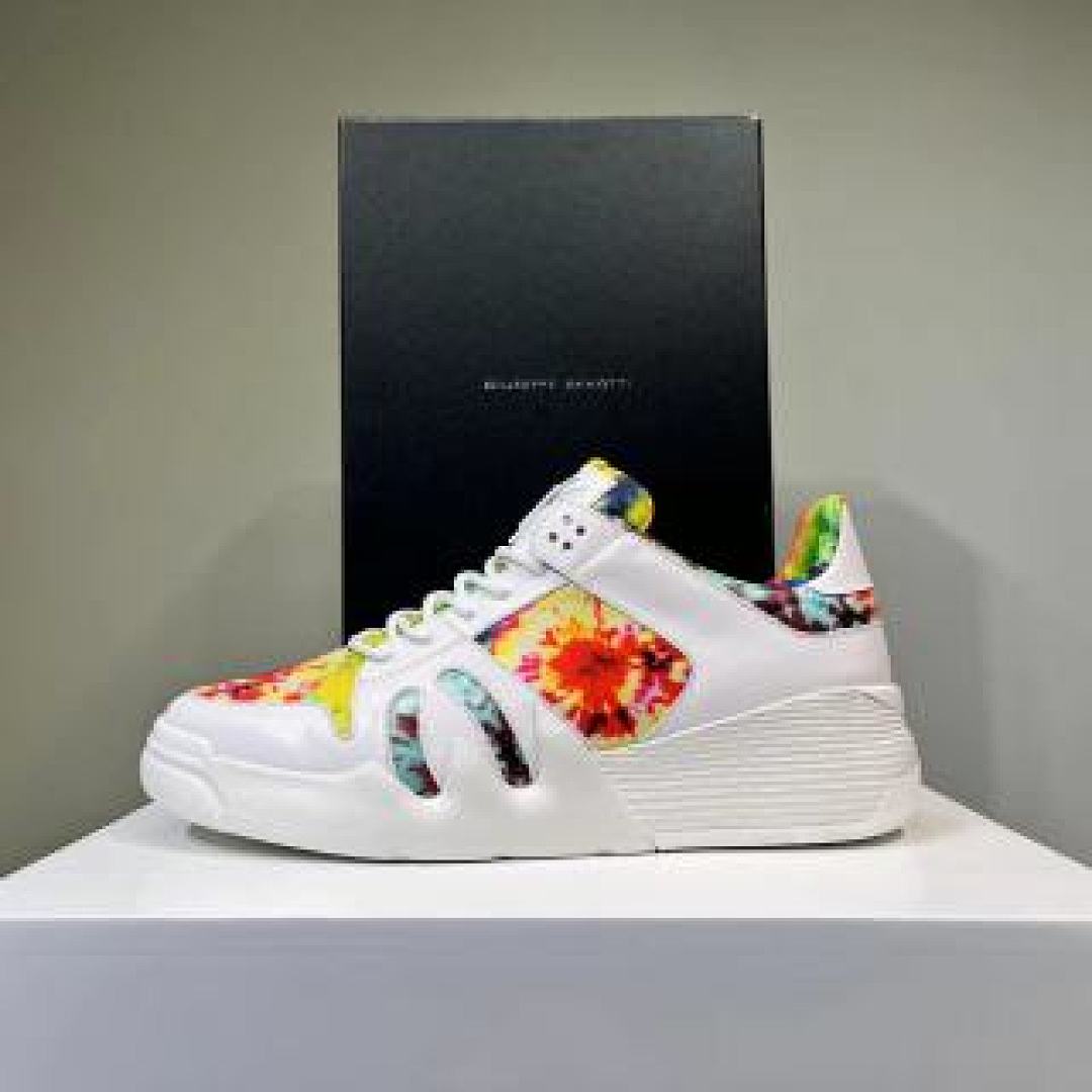 Other Giuseppe Zanotti - Image 23