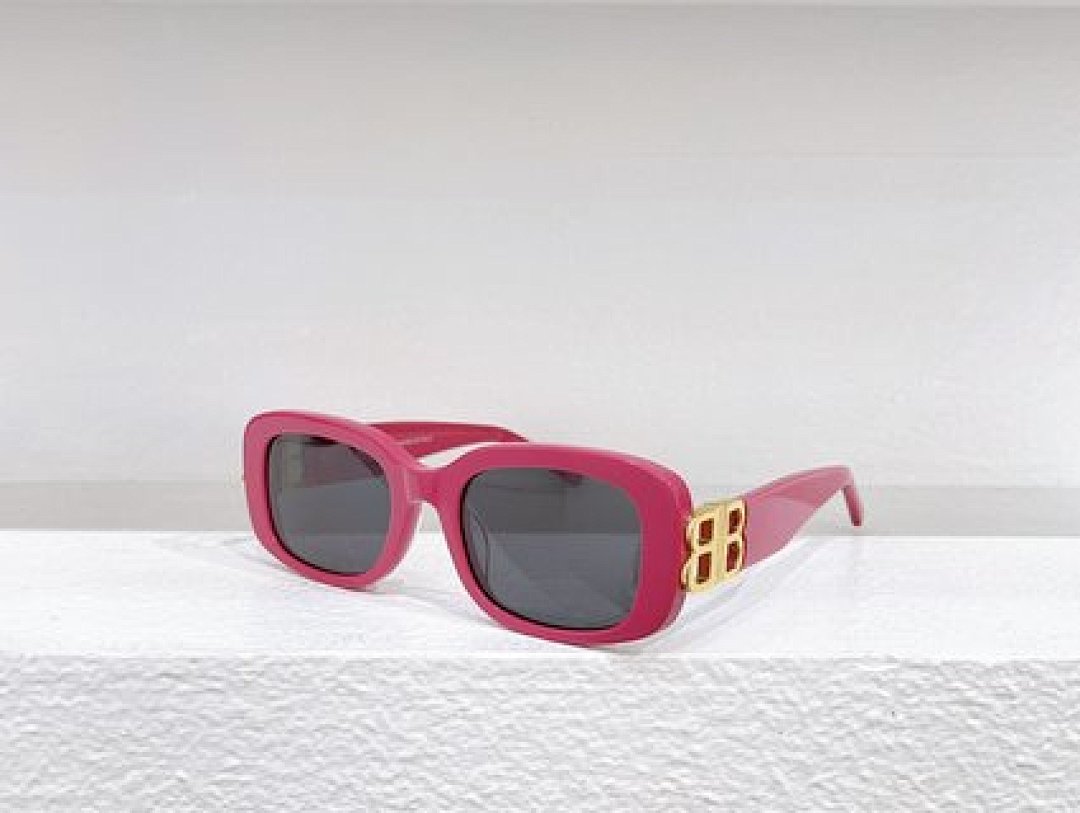 Other Balenciaga Sunglasses - Image 59