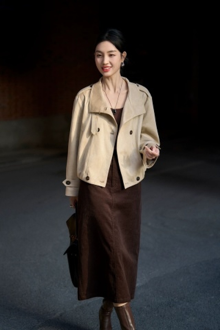 Christian Louboutin Burberry - Image 32