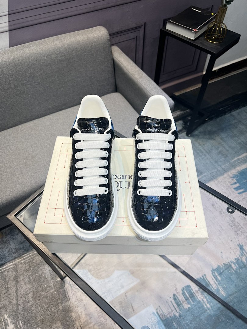 Other Alexander McQueen - Image 14