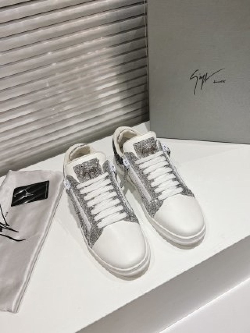 Other Giuseppe Zanotti - Image 15