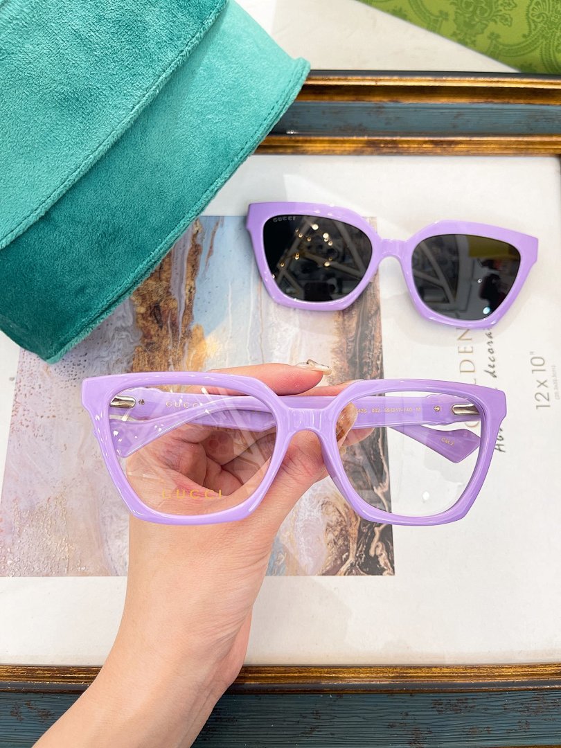 Other Glasses, photo 1