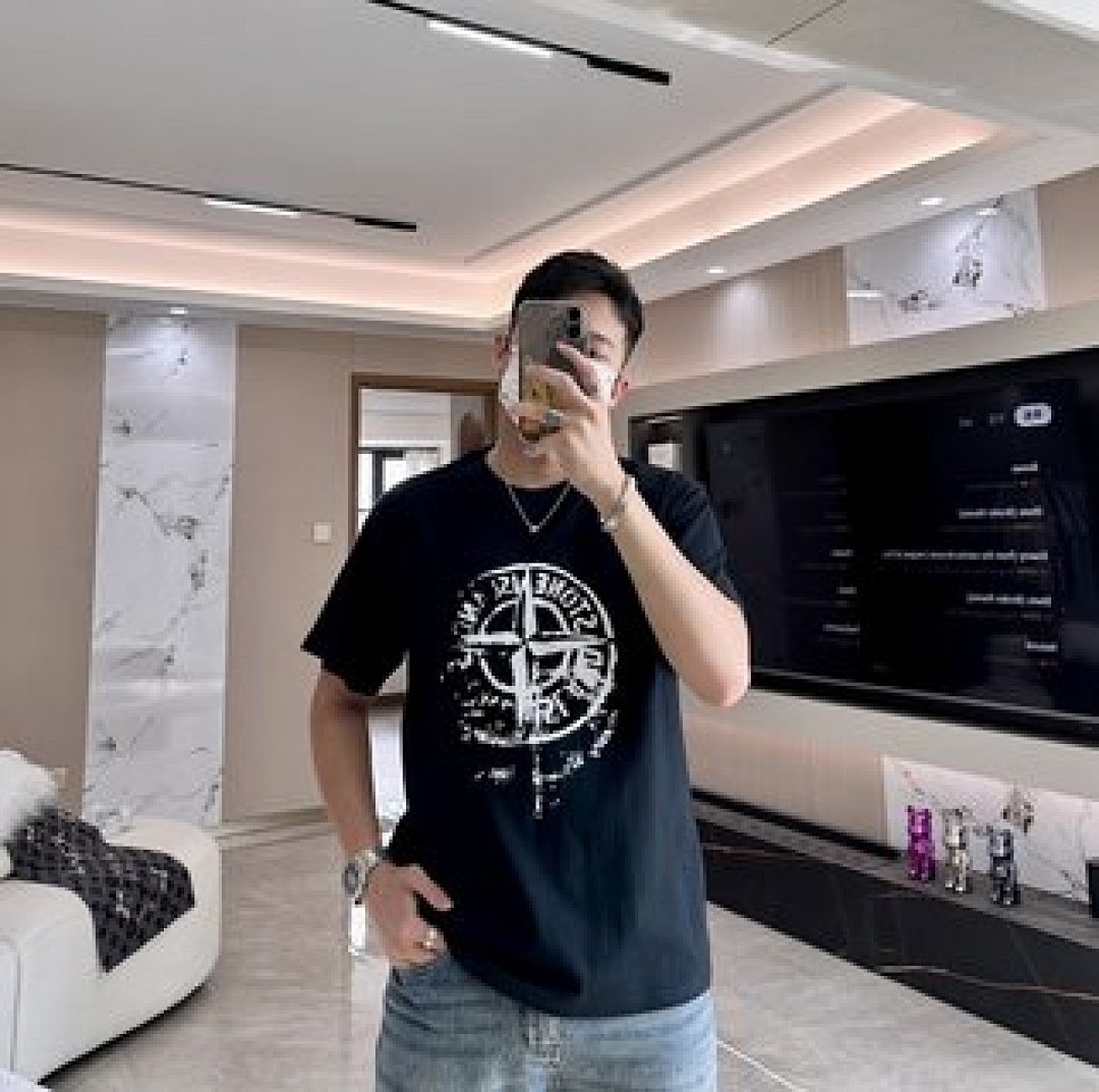 On Running Stone Island - Image 37