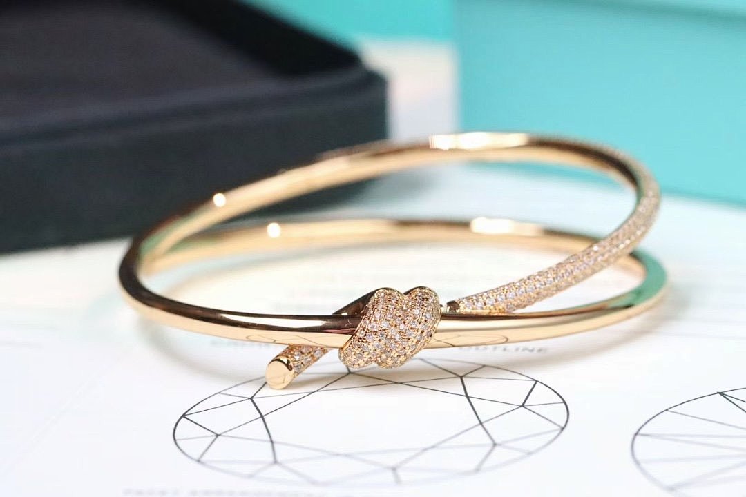 Other Tiffany - Image 104