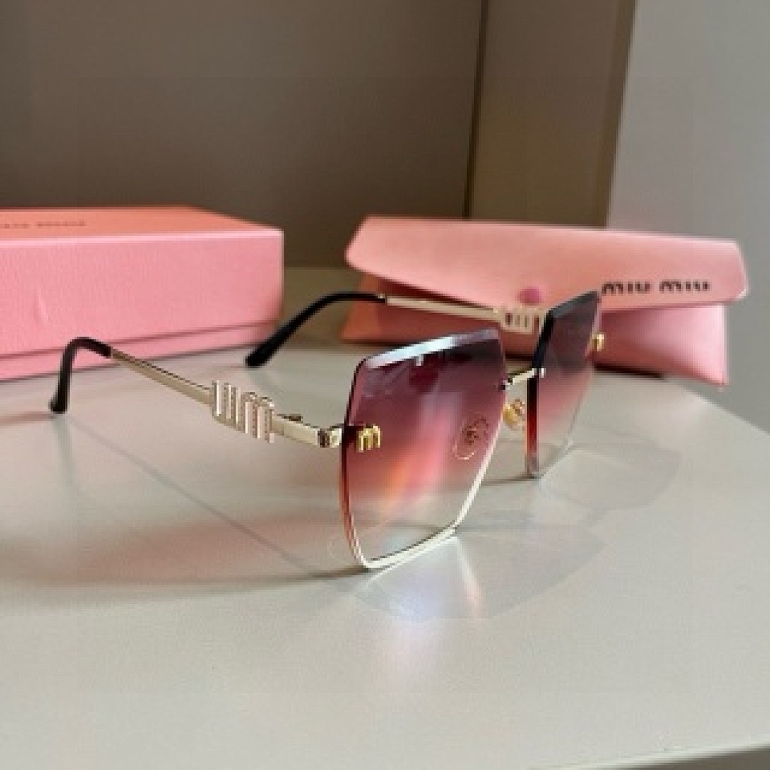 Other Miumiu Sunglasses - Image 23