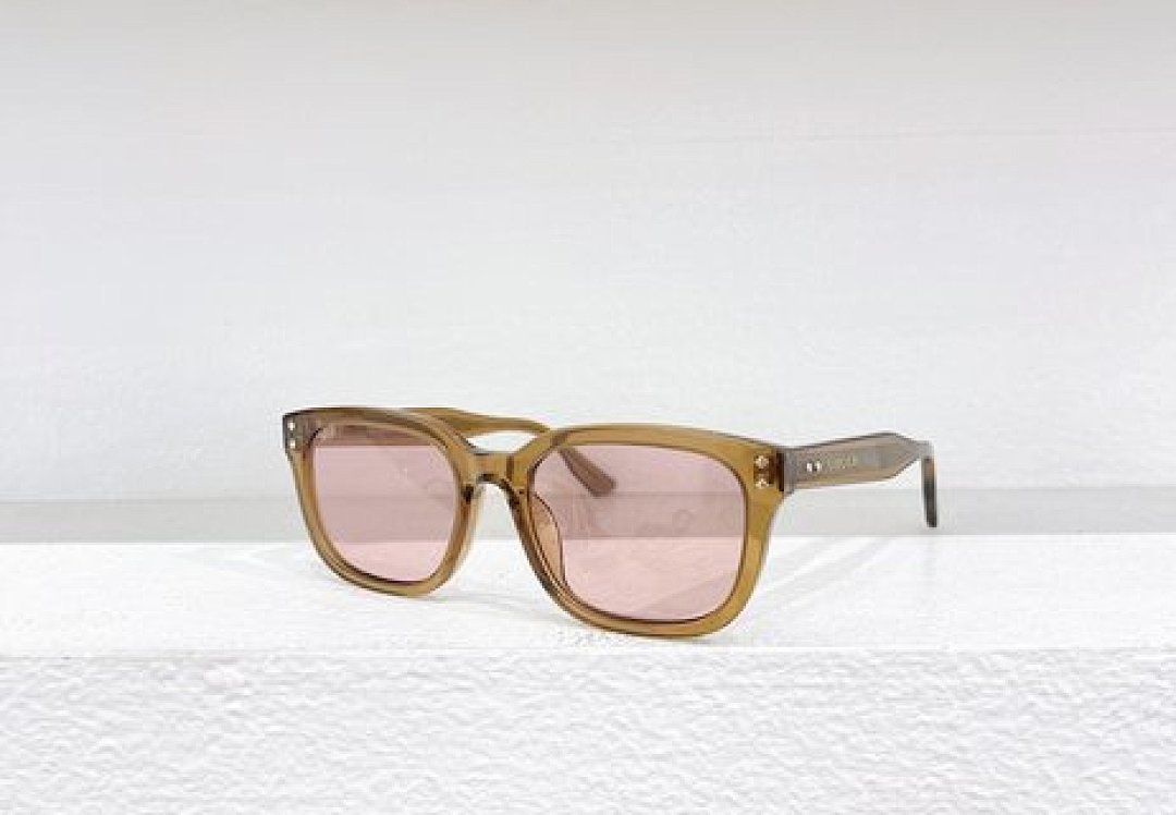 Other GUCCI Sunglasses - Image 94