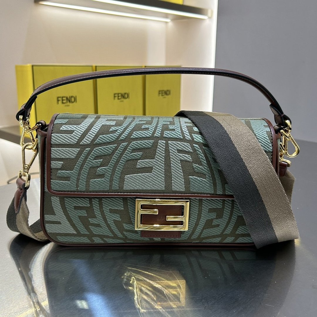 Other Fendi - Image 113