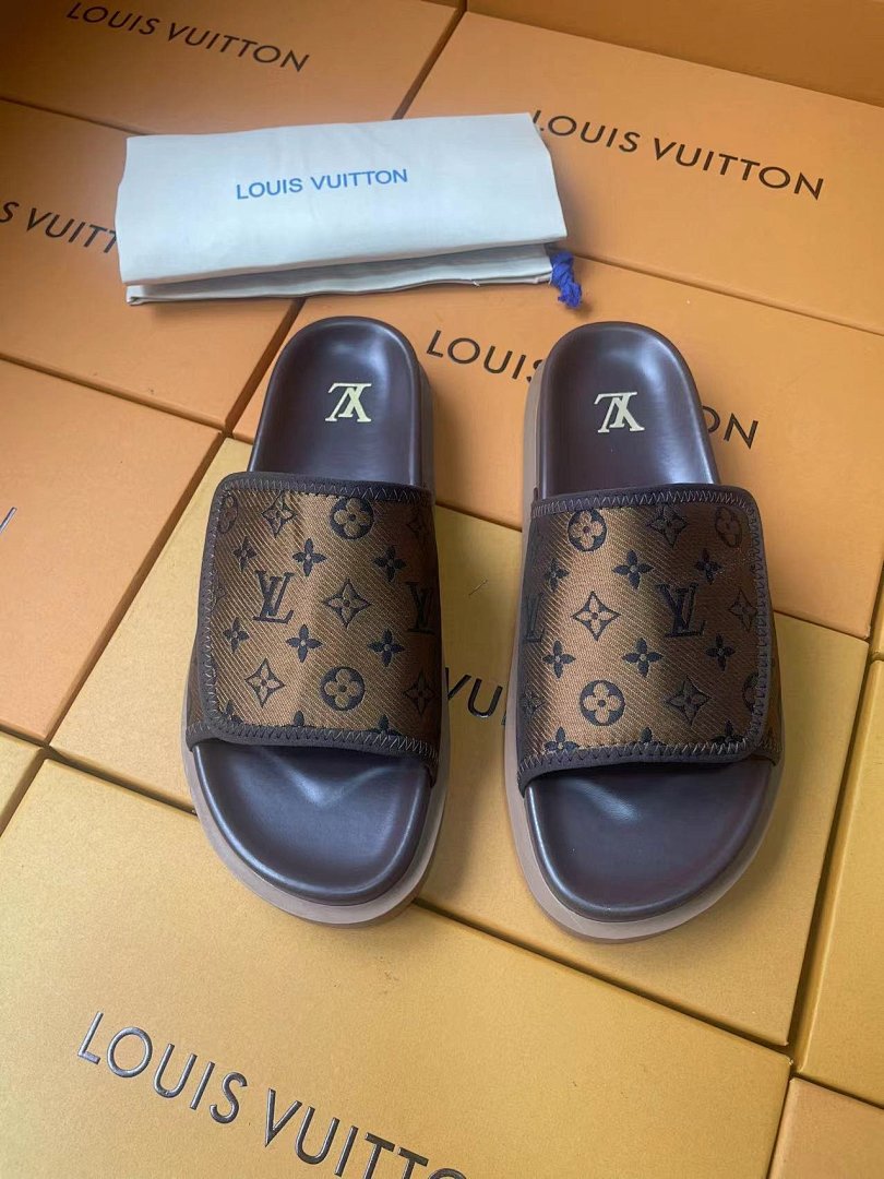 Other Men's Slippers - Image 105