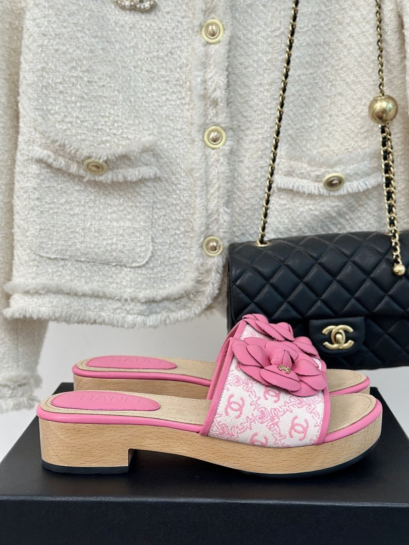 Other Women's Slippers - Image 49