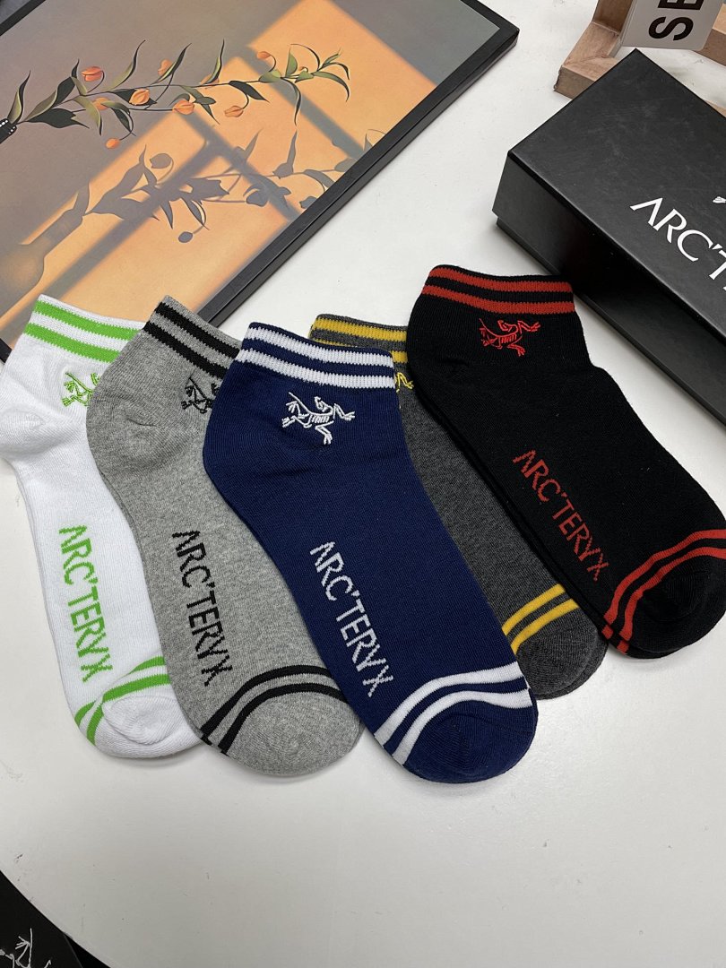 Socks, photo 1