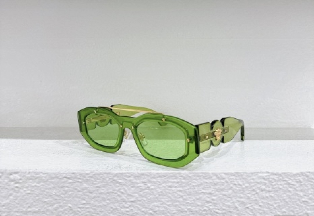 Other VERSACE Sunglasses - Image 87
