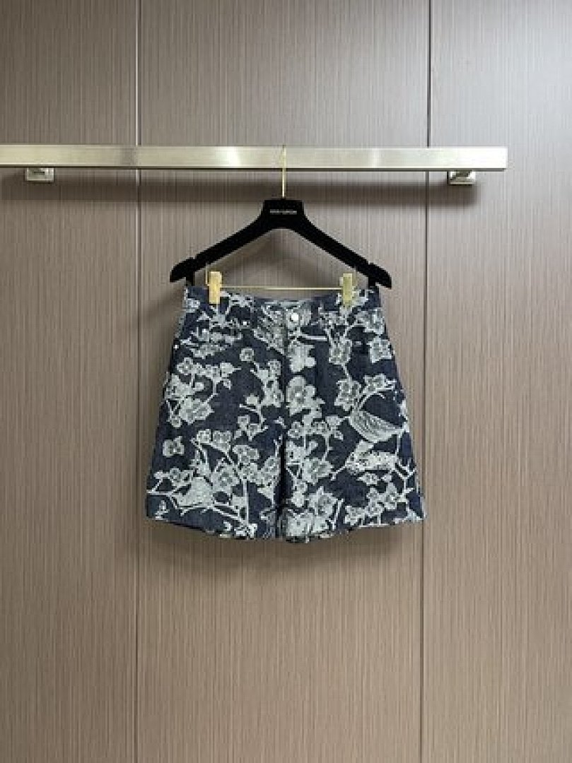 Other Lv Shorts - Image 112