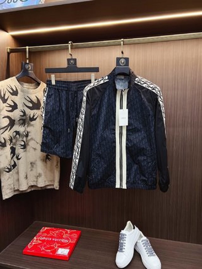 Other Dior - Image 53
