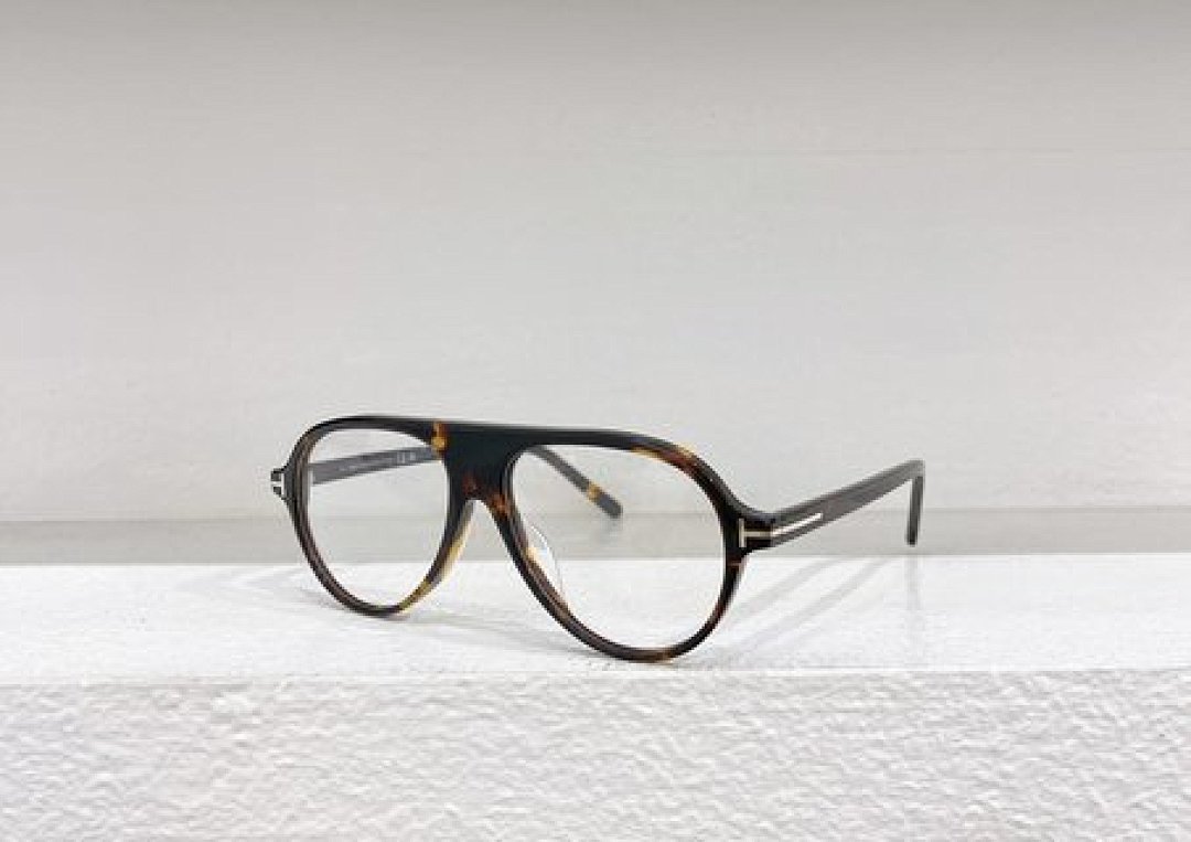Other TOMTORD Sunglasses - Image 95