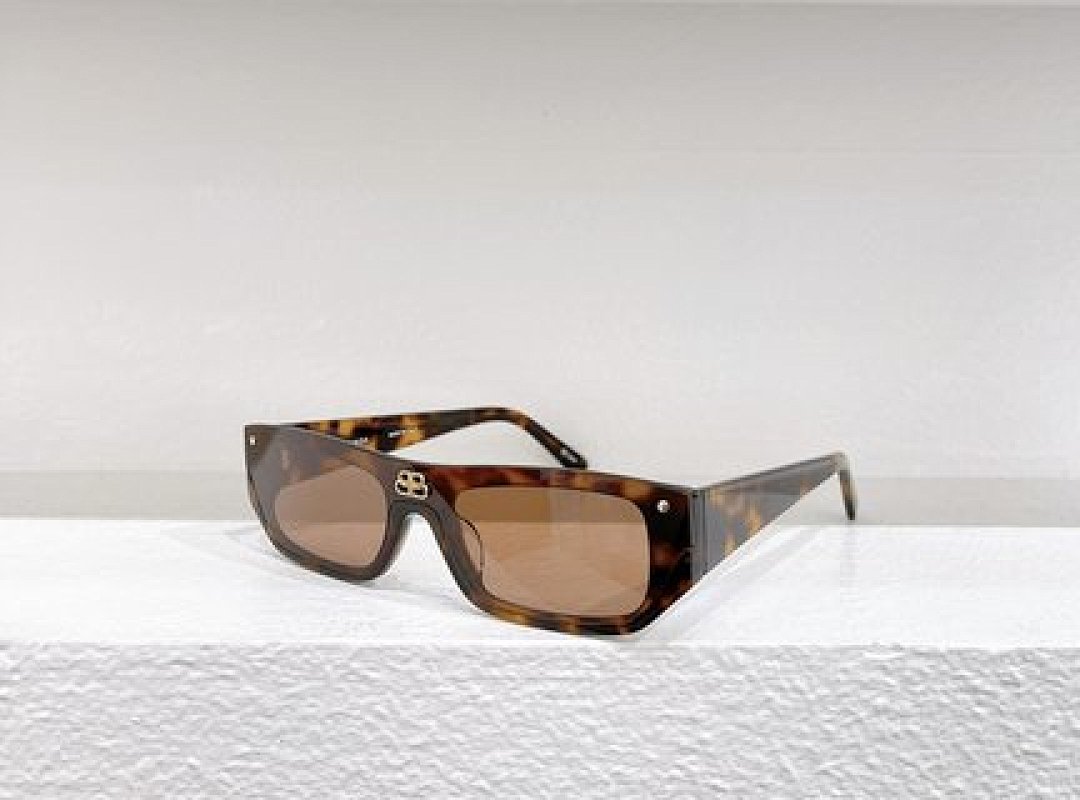 Other Balenciaga Sunglasses - Image 62