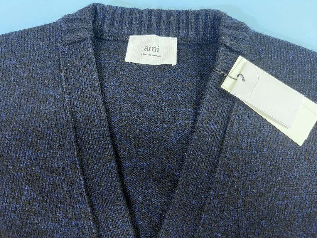 Unbranded Velvet Black Small Label - Image 11
