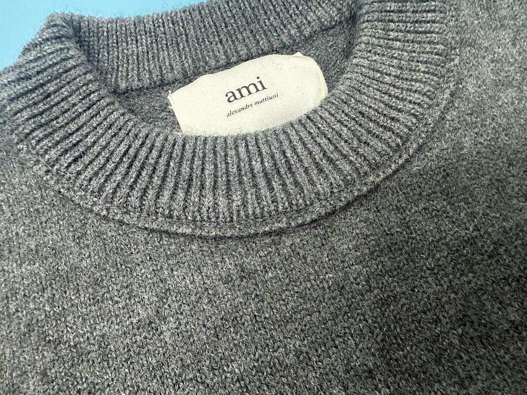 Unbranded 24 Red Big Label Collar Fleece - Image 64